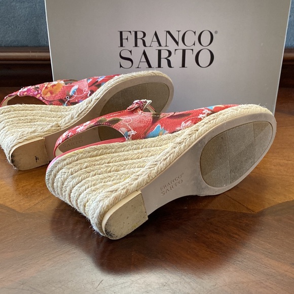 Franco Sarto L-Queen Fuchsia Chiffon Wedge. Size 5.5 EUC. - Picture 4 of 7